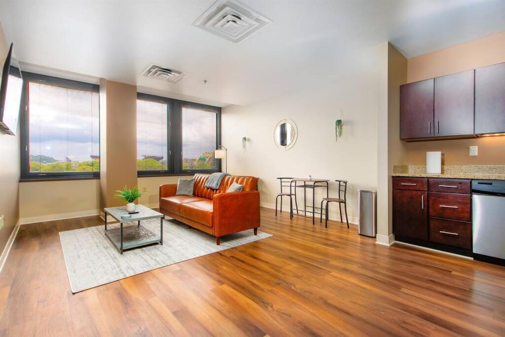 Sprawling Stadium Views Wonderful Location 24-7 Parking Gym Lounge Pittsburgh Kültér fotó