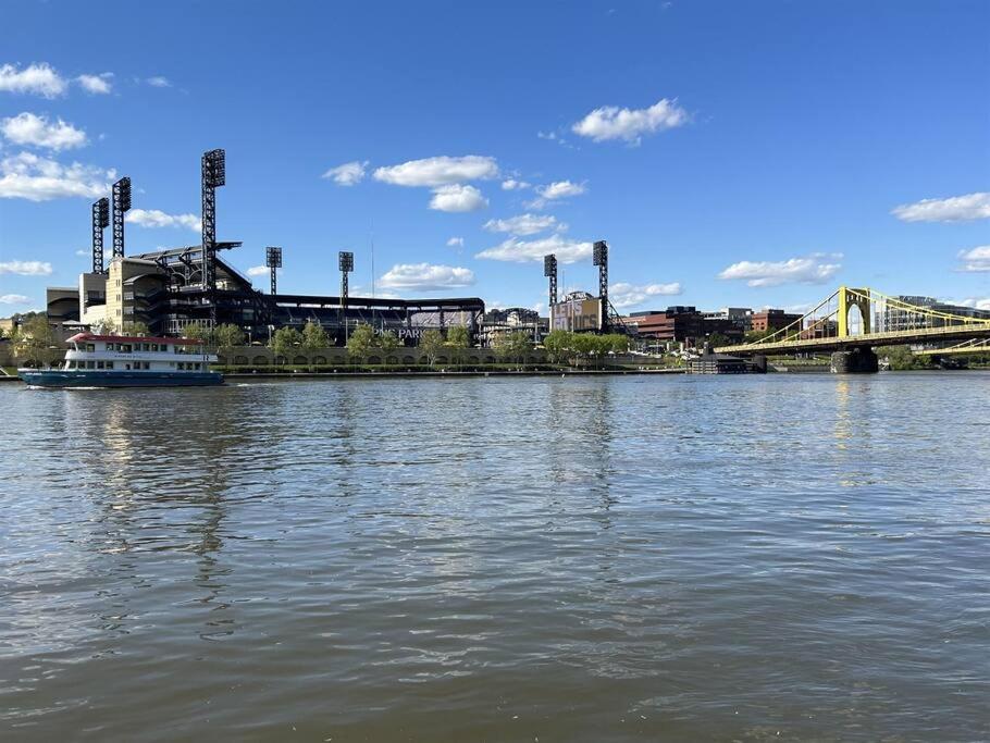 Sprawling Stadium Views Wonderful Location 24-7 Parking Gym Lounge Pittsburgh Kültér fotó
